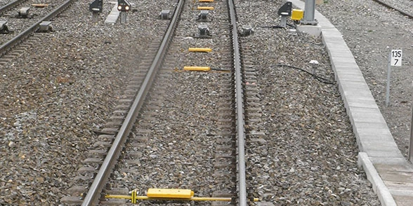Ein Zugbeeinflussungssystem – hier im Bild ETCS, das auf dem schweizerischen Normalspurnetz verwendet wird – ist eine der notwendigen Grundlagen für automatisierte Zugfahrten. Foto: BAV