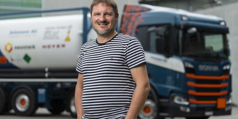 Lorenz Häuselmann, Geschäftsführer der Salzmann Transport AG, ist vom Marktpotenzial von CO₂-Transporten überzeugt. Fotos: Raphael Moser