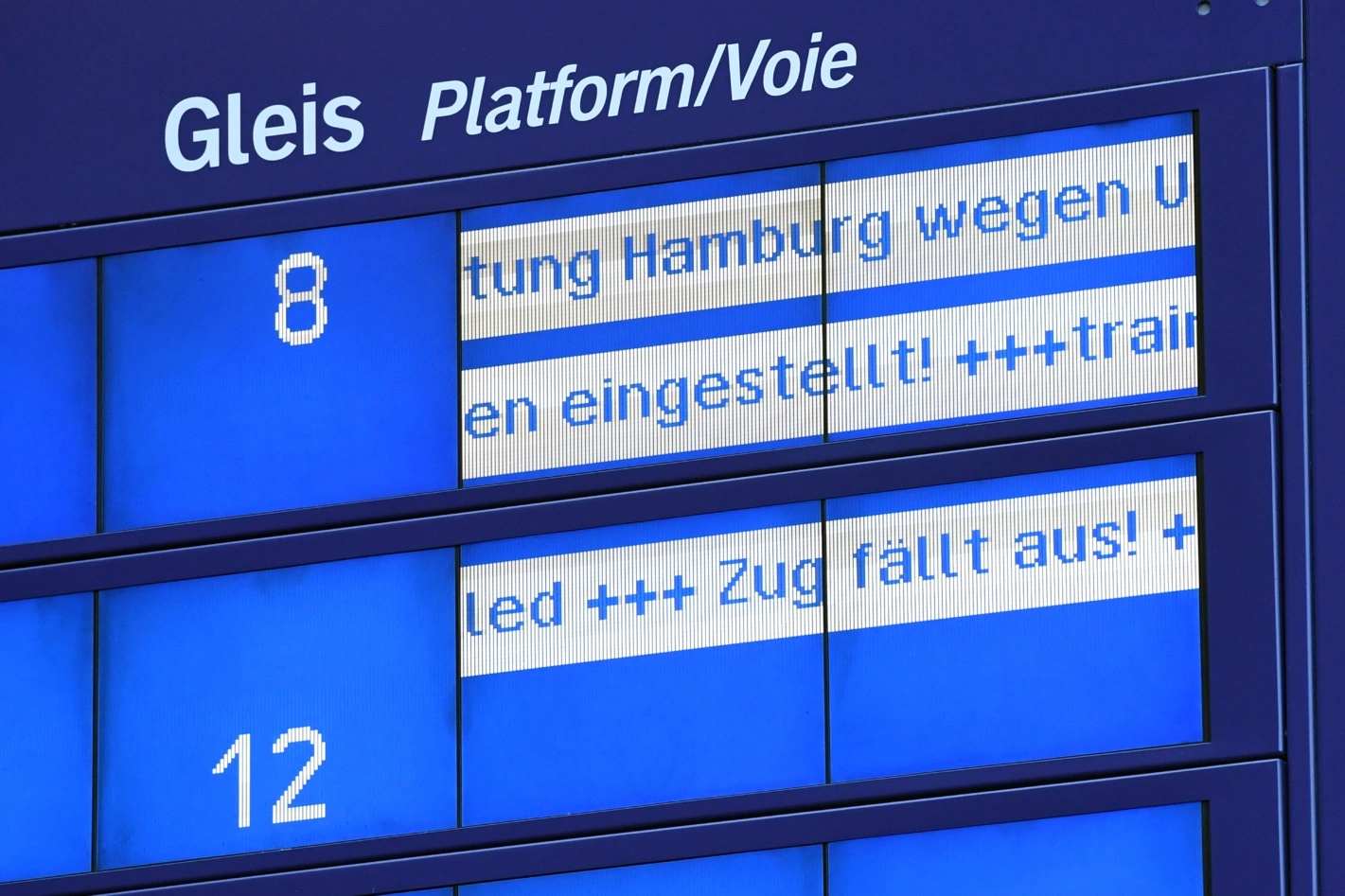 In Sachen Pünktlichkeit gehört die Deutsche Bahn zu den Schlusslichtern Europas. Foto: Maurizio Gambarini (Keystone/DPA)