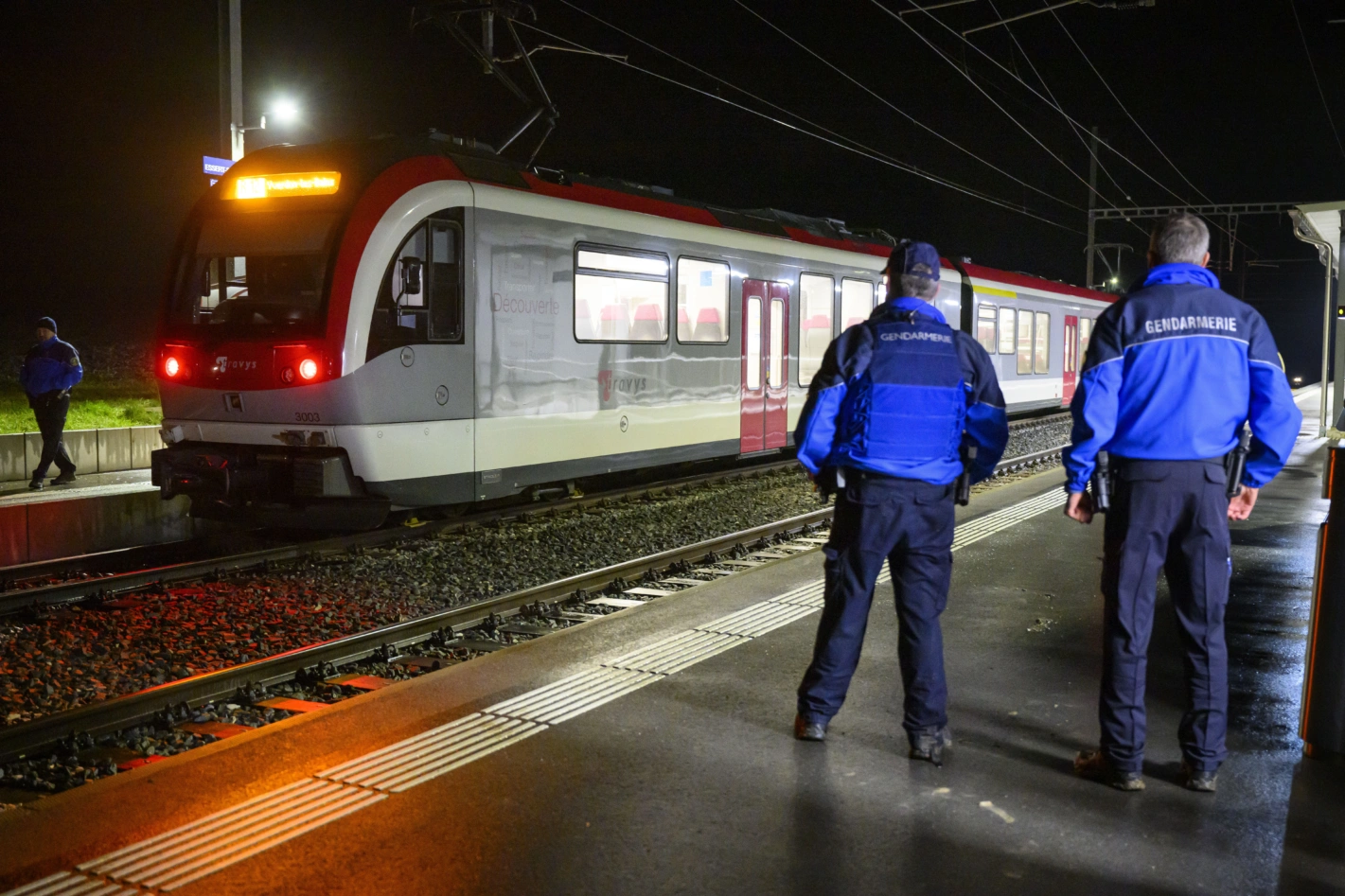 Die Zug-Geiselnahme in Yverdon Anfang Februar war der schlimmste Fall. Doch auch generell hat die Aggresivität im Schweizer ÖV zugenommen. Foto: Laurent Gillieron (Keystone)